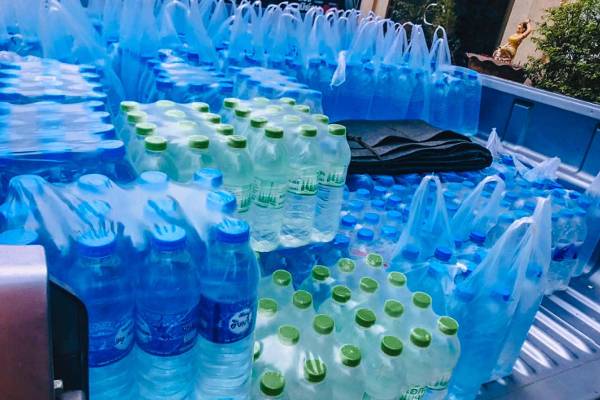 Arrow_Energy_donation_of_Supplies_for_Flood_Victims_in_Saraburi,_Lopburi_and_Nakhonpathom_provinces.4-RrDUPois