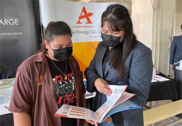Arrow-Energy-set-up-an-exhibition-booth-at-the-KMITL-Job-Fair-2023.-4